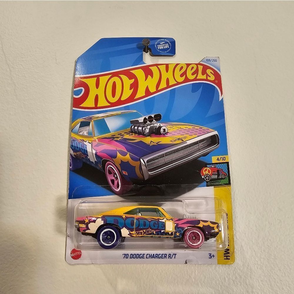 Hot Wheels 1970 Dodge Charger R/T HW Art Cars Hotwheels HTB76  2024 Mainline New